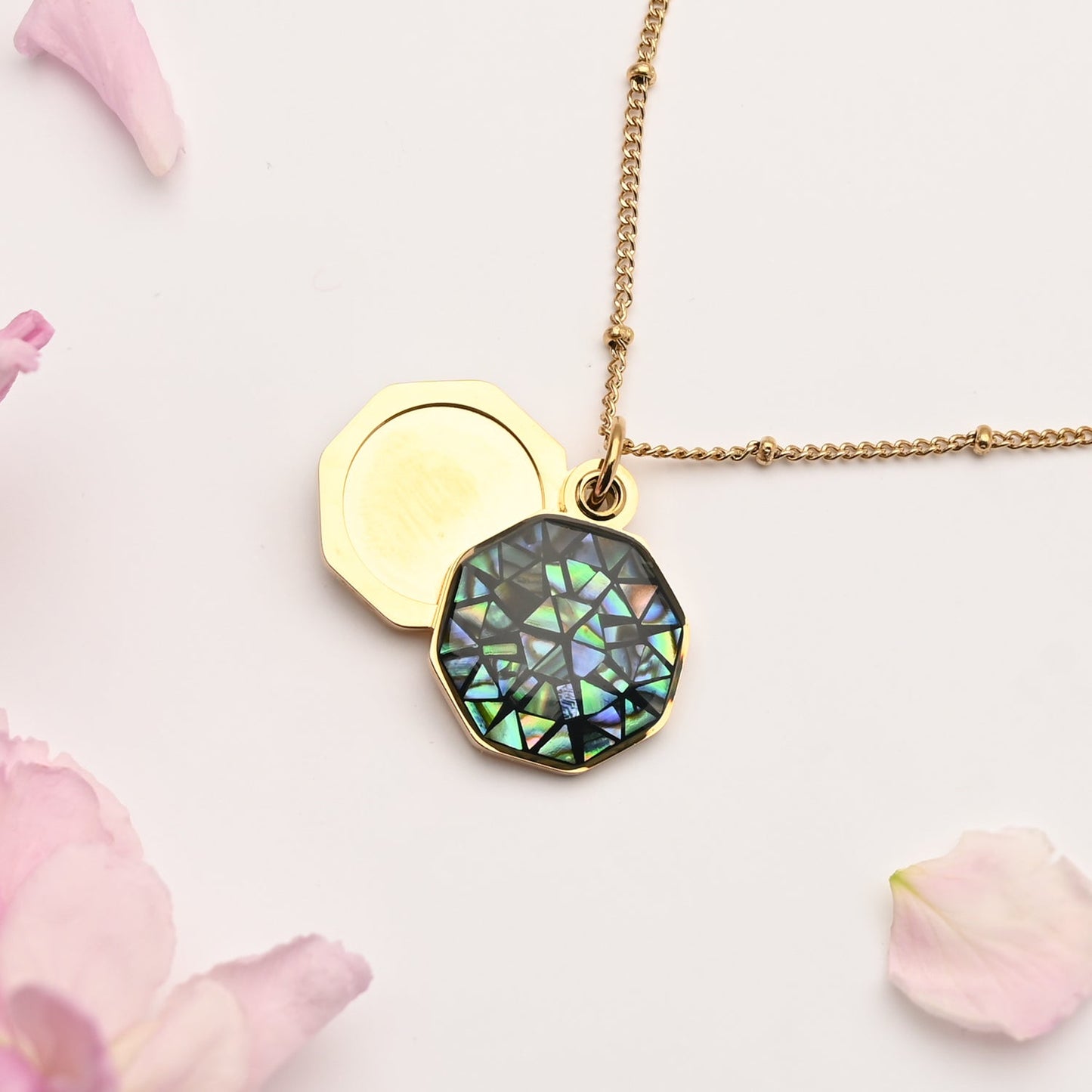 Cherished Reflections Locket